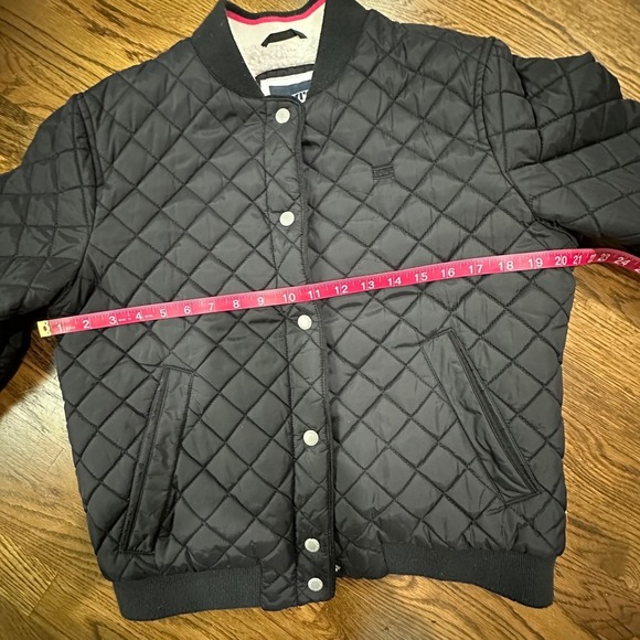 Levi's‎ Women's Black Quilted Bomber Jacket Sherpa Lined Snap Front Size Small - Picture 5 of 14